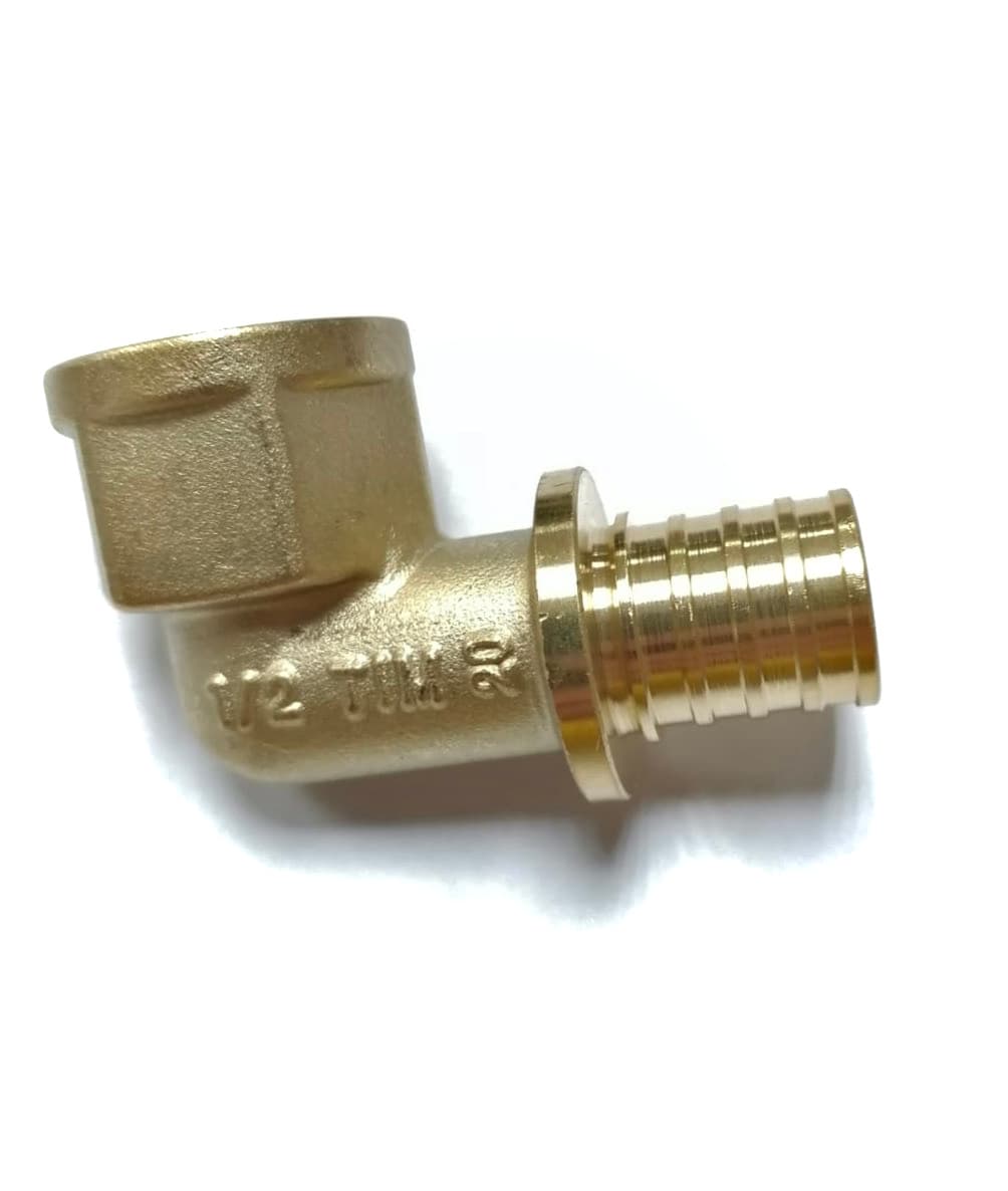 Уголок аксиальный 20 х 1/2" В