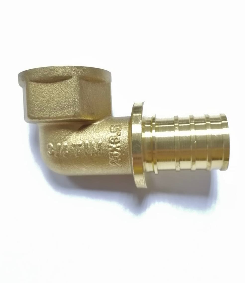 Уголок аксиальный 25 х 3/4" В