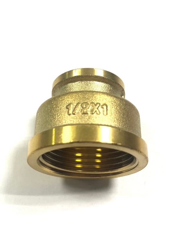 Муфта переходная латунная  1/2" х 1" ВВ