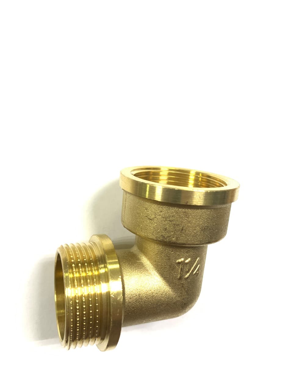 Уголок латунный 1 1/4" НВ