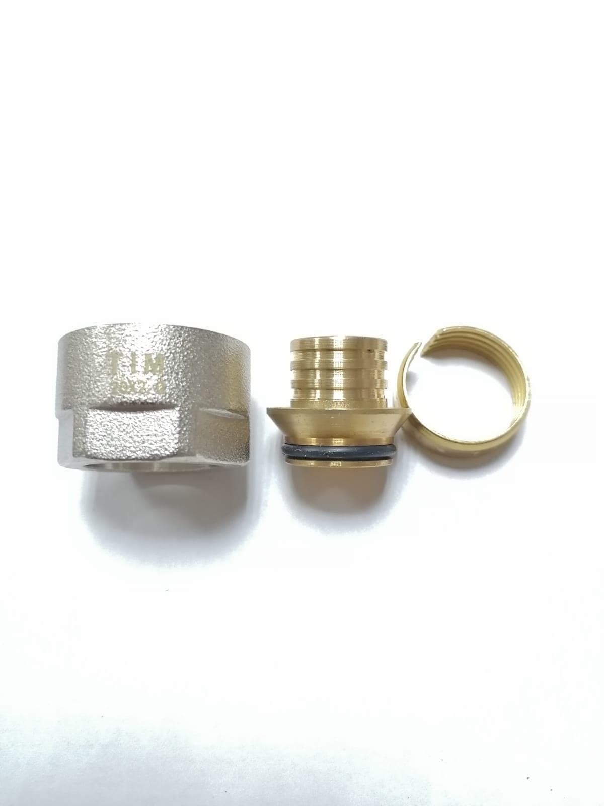 Евроконус для подсоединения трубы сшитой 3/4" х 20 (2.0)