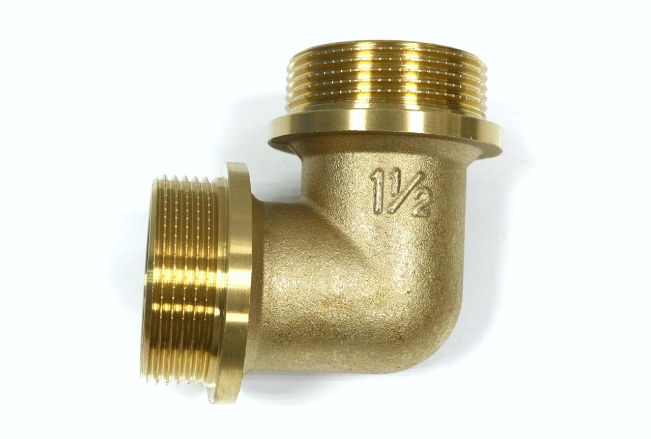 Уголок латунный 1 1/2" НН